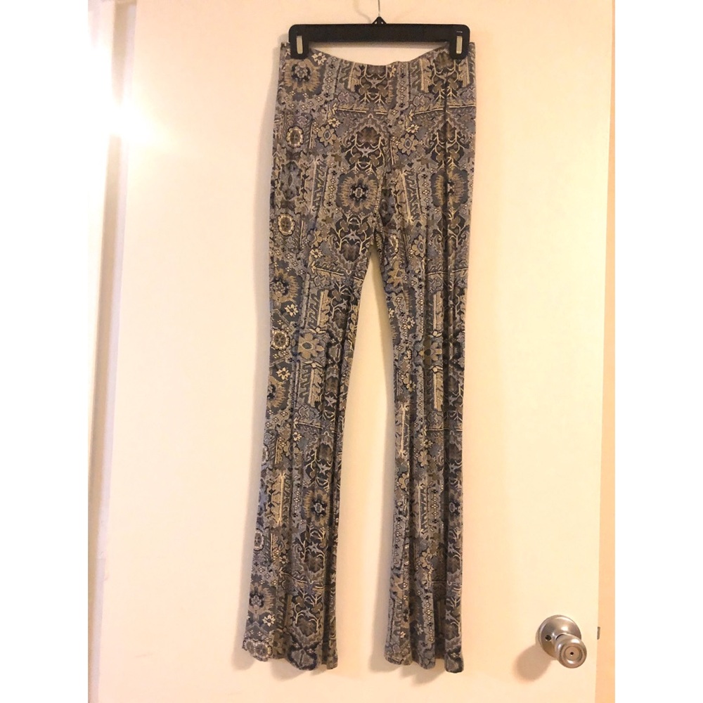 Tight sexy & soft flowy leggings pants